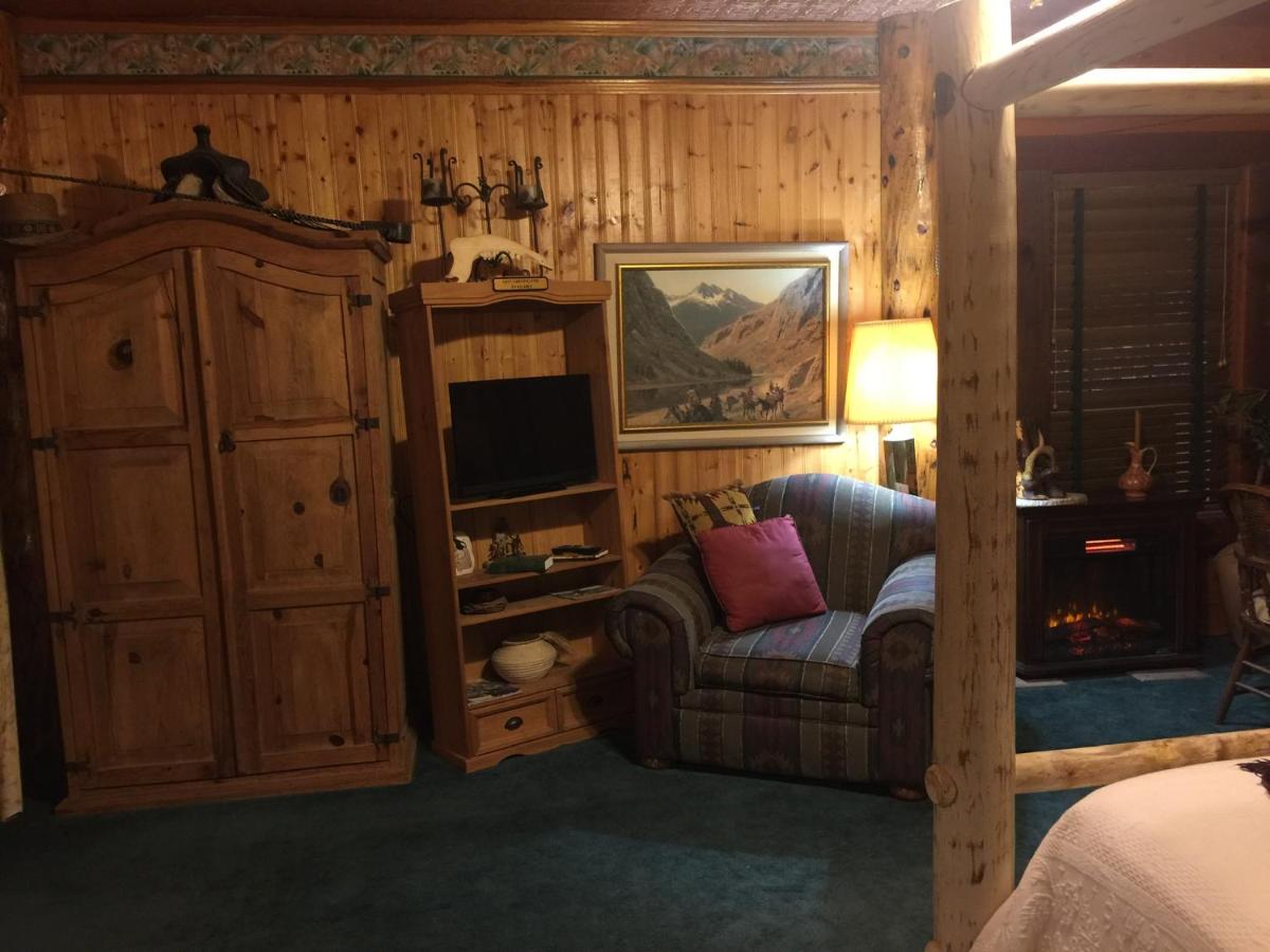 Cedars on the BRAZOS B&B/Inn - image 2