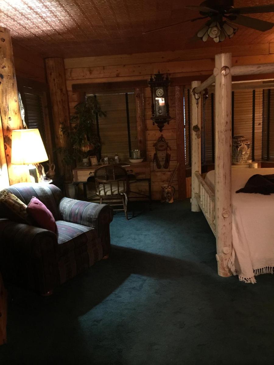 Cedars on the BRAZOS B&B/Inn - image 5