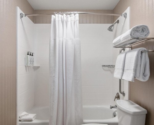 SpringHill Suites Phoenix Glendale Sports & Entertainment District - image 16