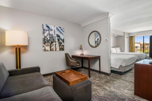SpringHill Suites Phoenix Glendale Sports & Entertainment District - image 30