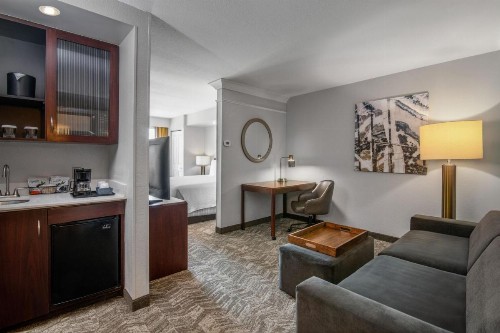 SpringHill Suites Phoenix Glendale Sports & Entertainment District - image 33