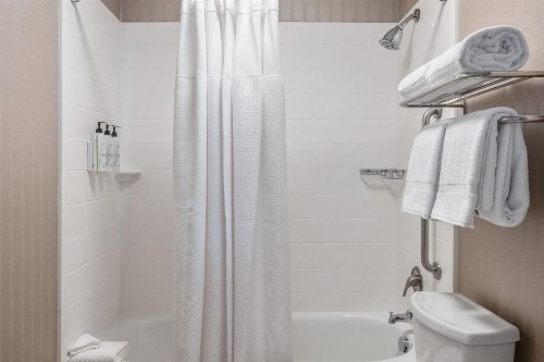 SpringHill Suites Phoenix Glendale Sports & Entertainment District - image 38