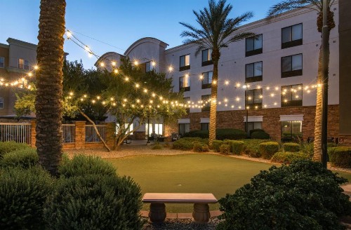 SpringHill Suites Phoenix Glendale Sports & Entertainment District - image 8