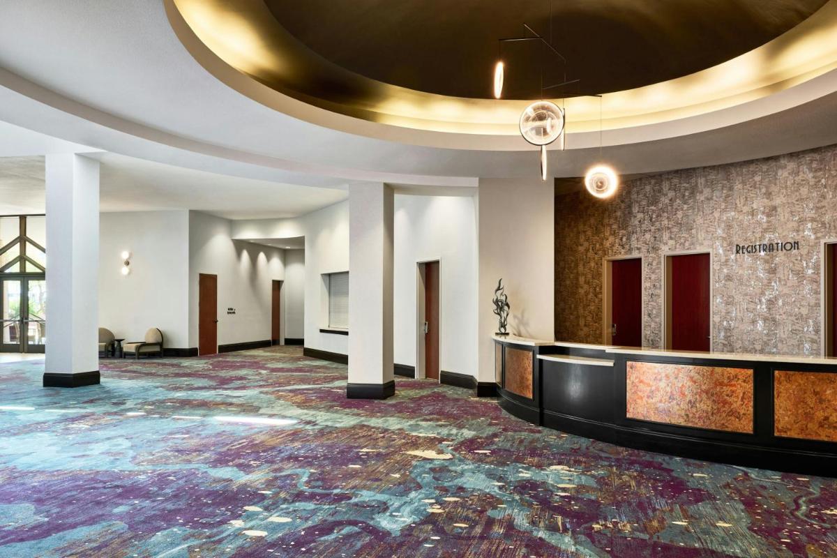 Renaissance Phoenix Glendale Hotel & Spa - image 5