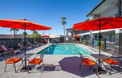 Quality Inn Glendale at Arrowhead Towne Center - image 37