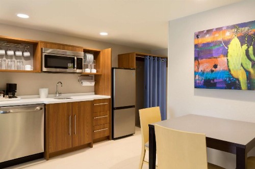 Home2 Suites By Hilton Glendale Westgate - image 29