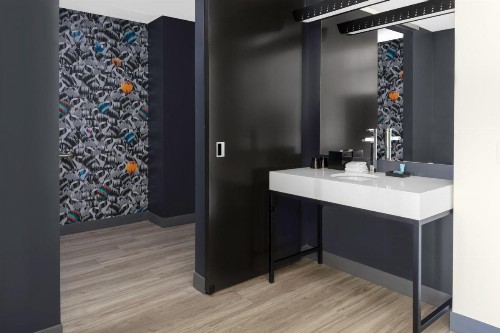 Aloft Glendale at Westgate - image 11