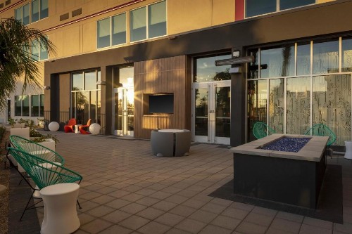 Aloft Glendale at Westgate - image 25