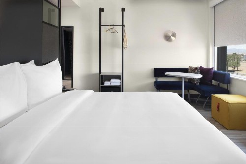 Aloft Glendale at Westgate - image 3