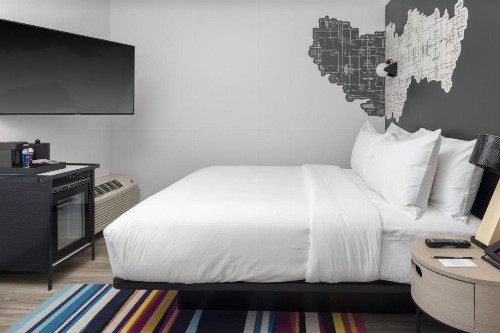Aloft Glendale at Westgate - image 31