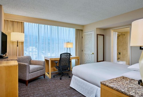 Hilton Los Angeles North-Glendale & Executive Meeting Center - image 11