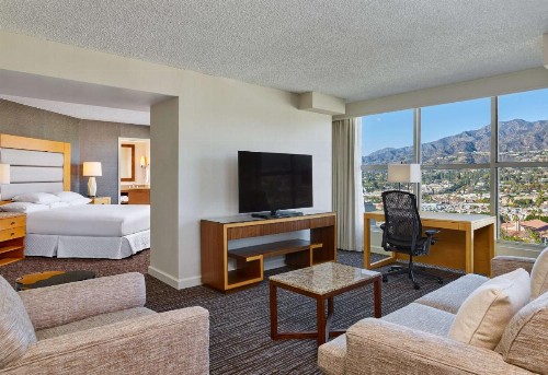 Hilton Los Angeles North-Glendale & Executive Meeting Center - image 12