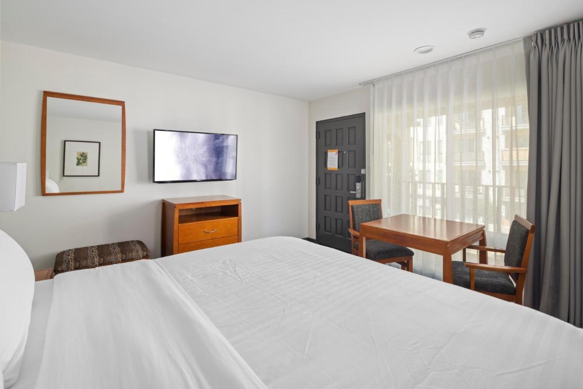 Vagabond Inn Glendale - image 5