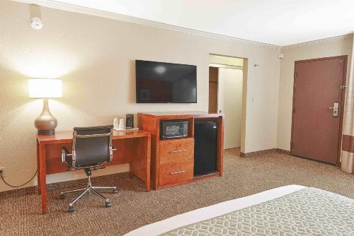 Comfort Inn Near Old Town Pasadena in Eagle Rock CA - image 19