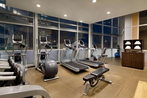 Embassy Suites Los Angeles Glendale - image 11