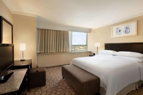 Embassy Suites Los Angeles Glendale - image 22