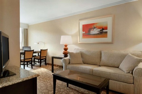Embassy Suites Los Angeles Glendale - image 25
