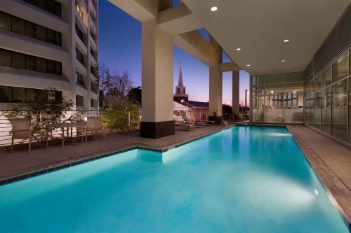 Embassy Suites Los Angeles Glendale - image 6