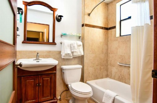 Hotel Brandwood - image 20