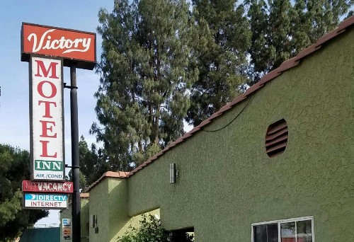 Victory Motel Inn - image 16