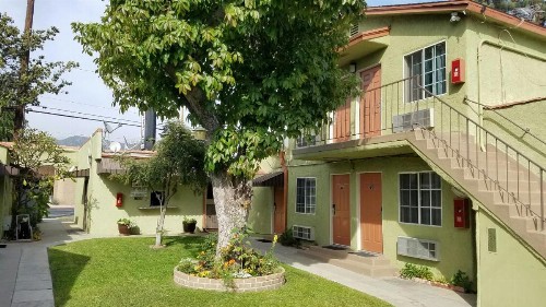 Victory Motel Inn - image 17