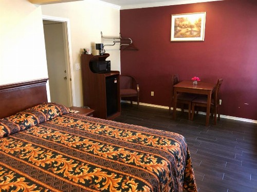 Victory Motel Inn - image 7