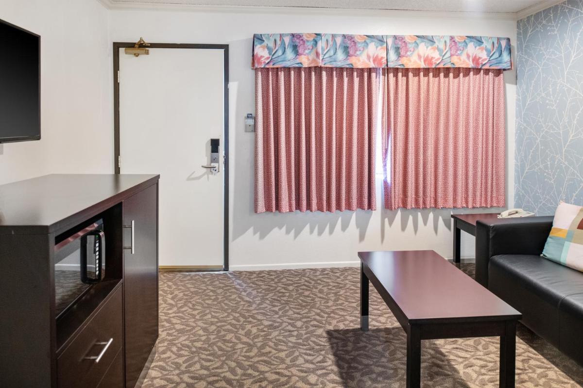 Hotel Glendale Lodge - image 2