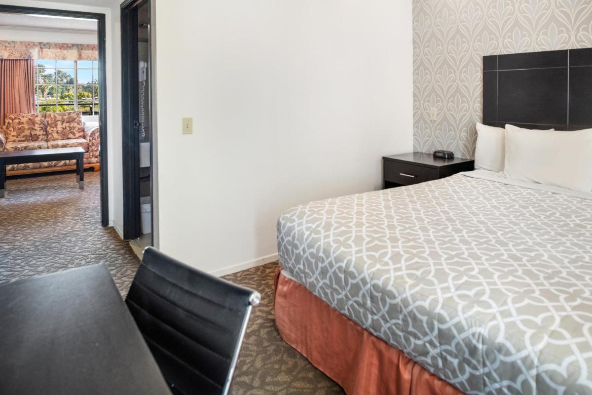 Hotel Glendale Lodge - image 3