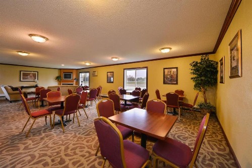 Super 8 by Wyndham Glenwood - image 41