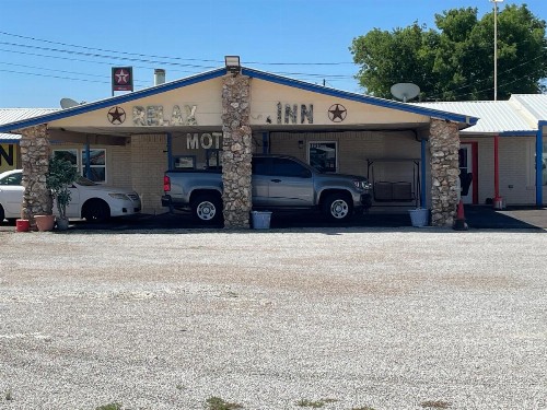 Relax Inn Goldthwaite - image 5
