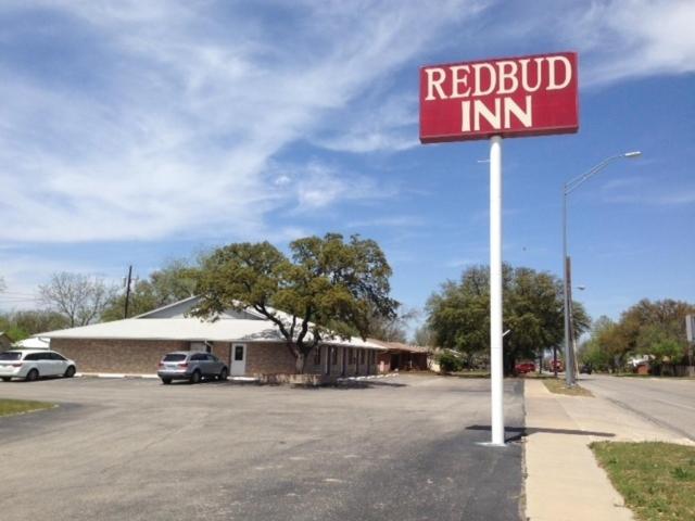 Redbud Inn - main image