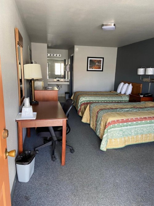 Redbud Inn - image 9