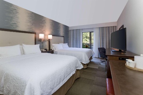 Hampton Inn Santa Barbara/Goleta - image 13