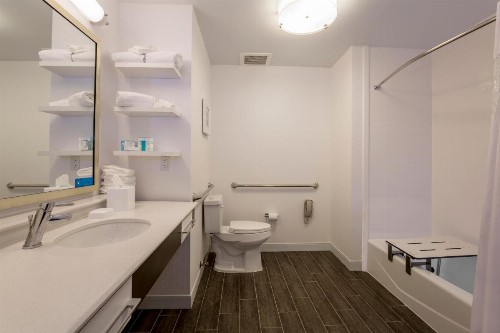 Hampton Inn Santa Barbara/Goleta - image 35