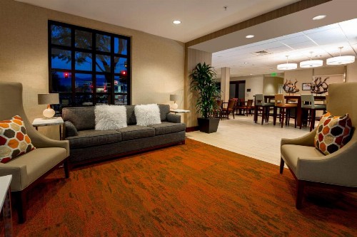 Hampton Inn Santa Barbara/Goleta - image 4