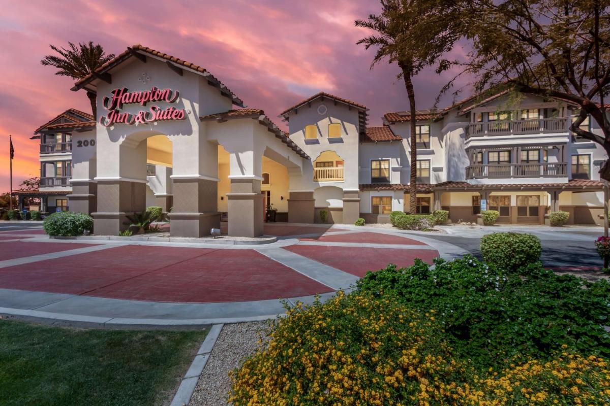 Hampton Inn & Suites Phoenix-Goodyear - main image