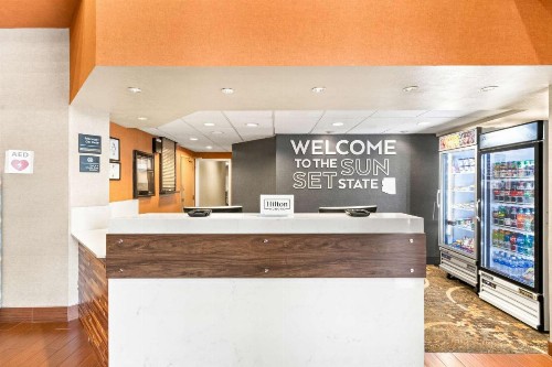Hampton Inn & Suites Phoenix-Goodyear - image 10