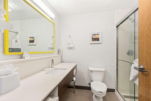 Hampton Inn & Suites Phoenix-Goodyear - image 24