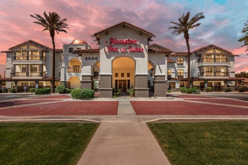 Hampton Inn & Suites Phoenix-Goodyear - image 5