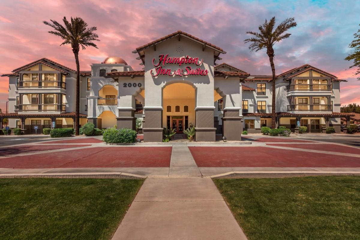 Hampton Inn & Suites Phoenix-Goodyear - image 5