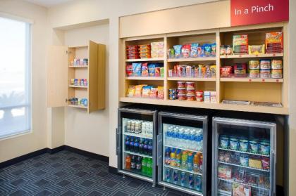 TownePlace Suites by Marriott Phoenix Goodyear - image 14