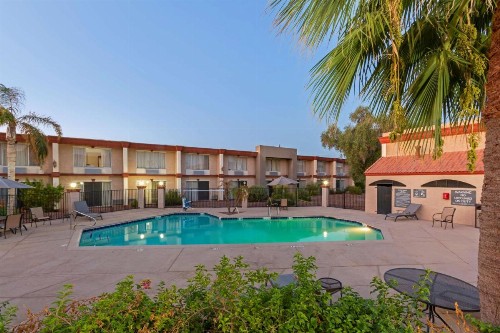 Best Western Phoenix Goodyear Inn - image 24