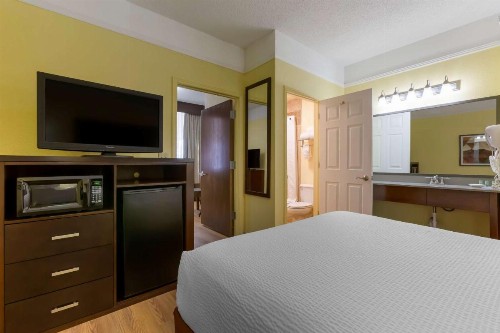 Best Western Phoenix Goodyear Inn - image 3