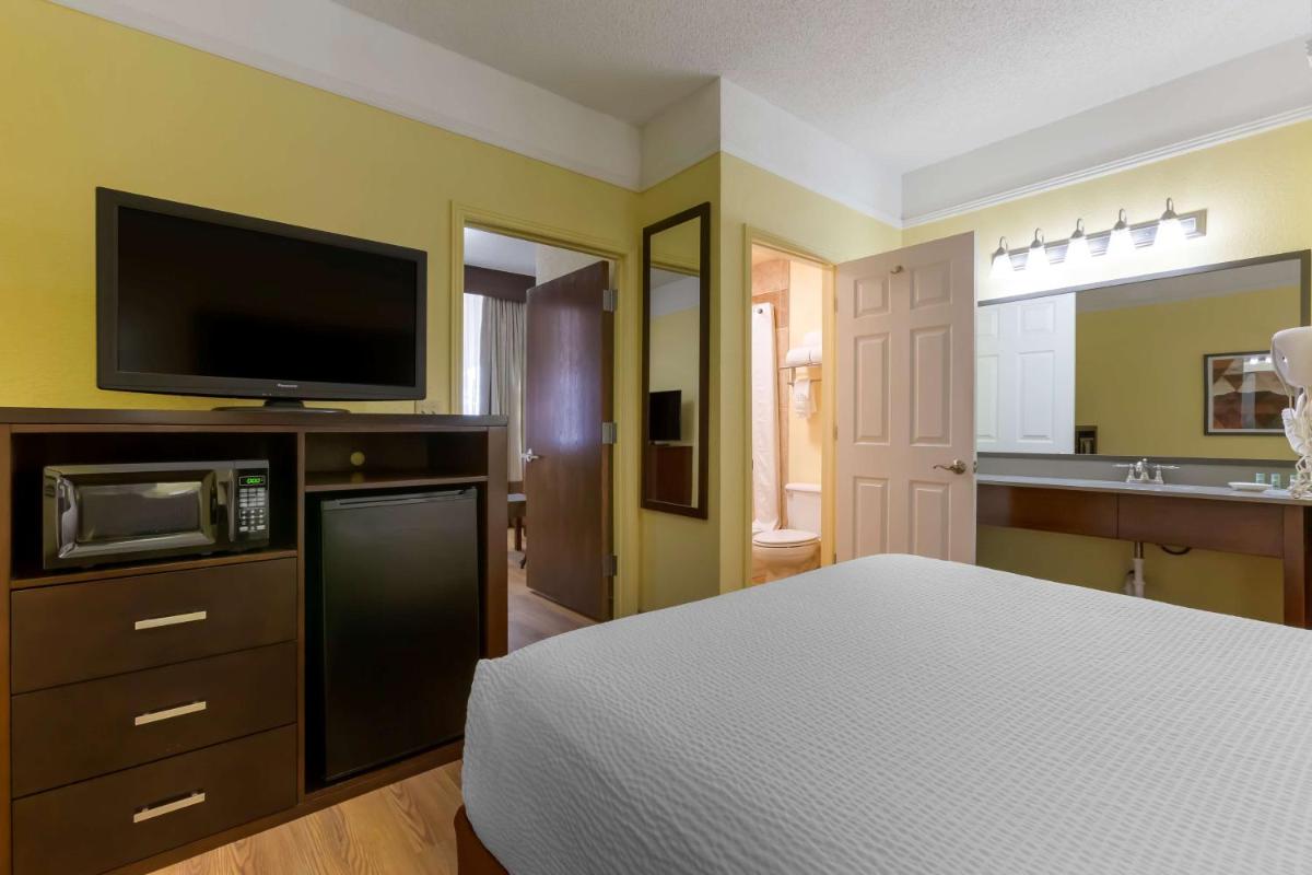 Best Western Phoenix Goodyear Inn - image 3