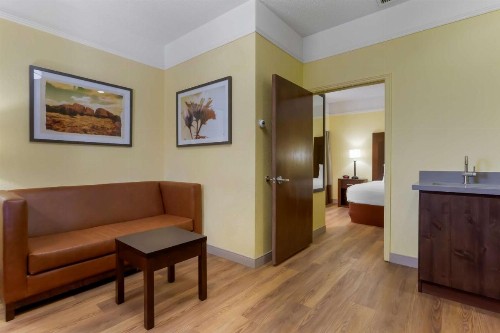 Best Western Phoenix Goodyear Inn - image 4
