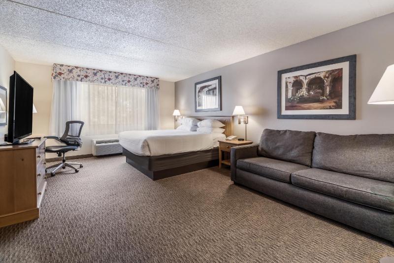 Red Lion Inn & Suites Goodyear - image 7