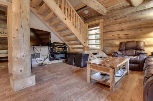 Little Bear Cabin - image 7