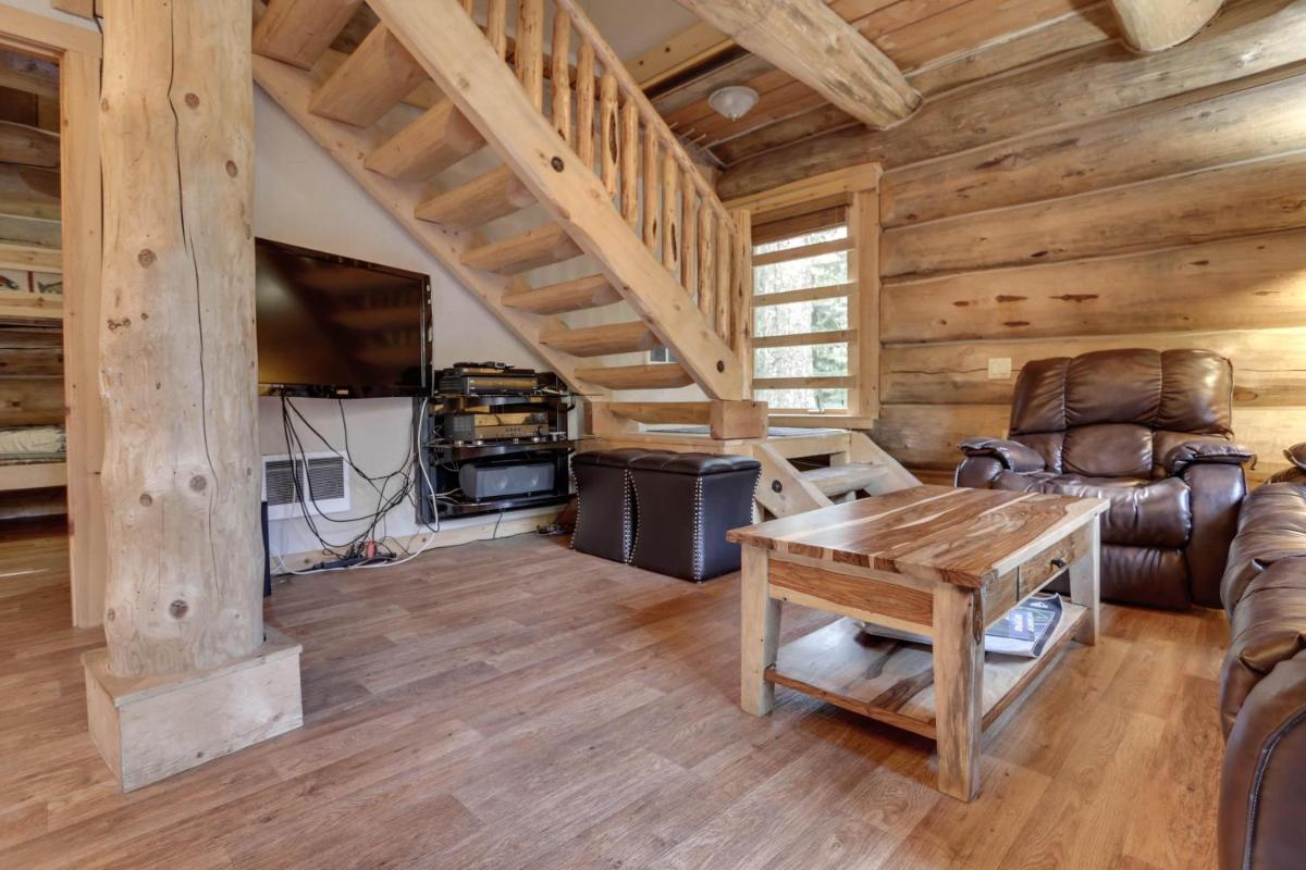 Little Bear Cabin - image 7