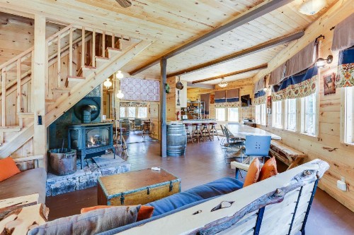 Flying Stag: Main Lodge - image 9
