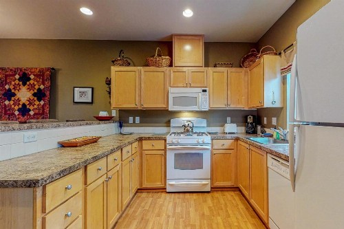 Aspenglow Condo 67 - image 7